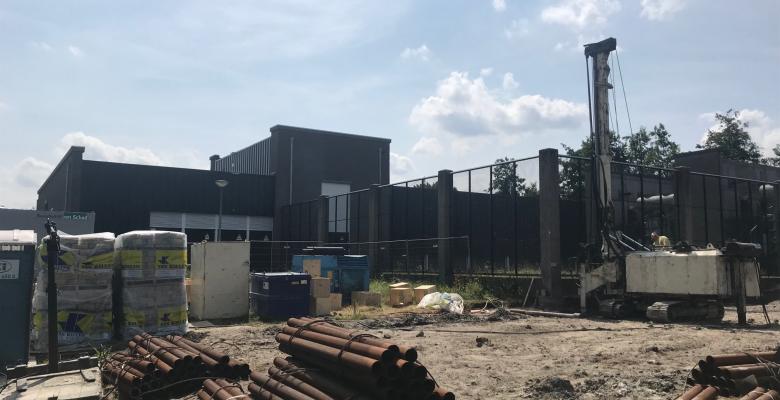 Van Schaik werkt onder spanning